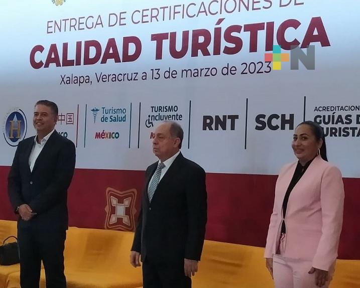 Reciben certificados de calidad más de 400 prestadores de servicios turísticos de Veracruz