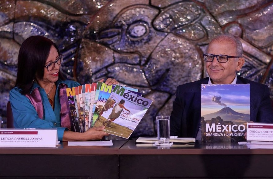 Presentan SEP el INAH fascículos de la obra México: grandeza y diversidad