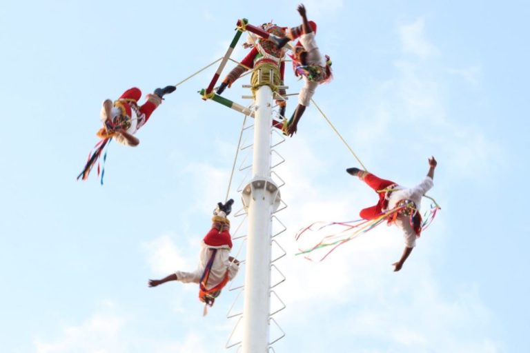 Presenta IVEC talleres, conversatorios, presentaciones editoriales y proyecciones al aire libre en Cumbre Tajín 2023