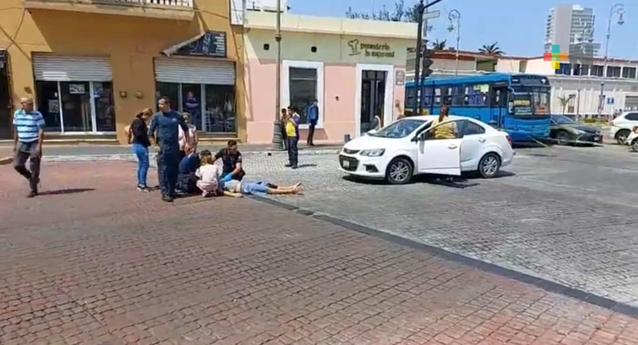 Atropella ex princesa del Carnaval a ciudadano extranjero