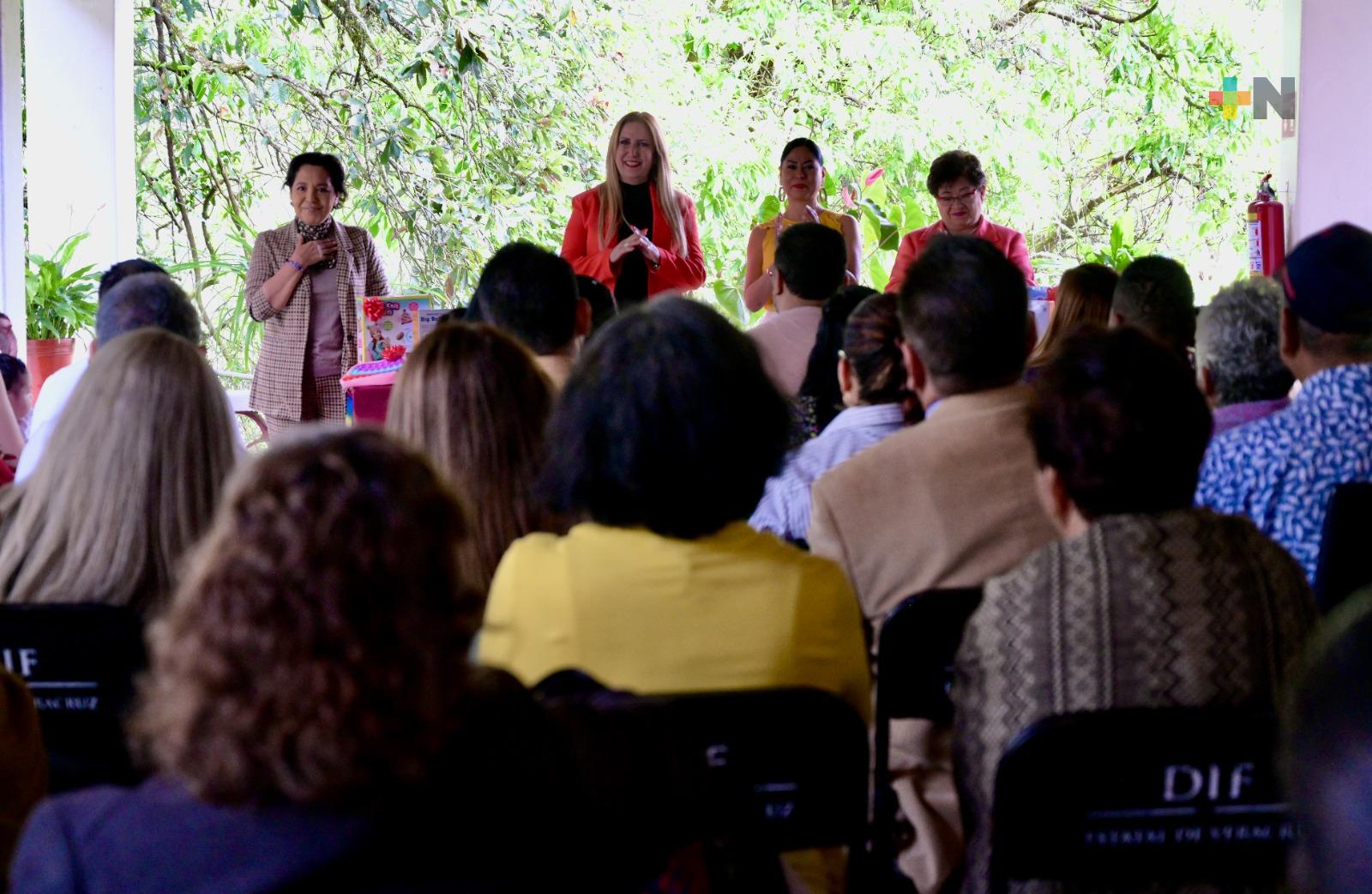 Diez niñas y niños son integrados a familias que protegerán sus derechos: Rebeca Quintanar