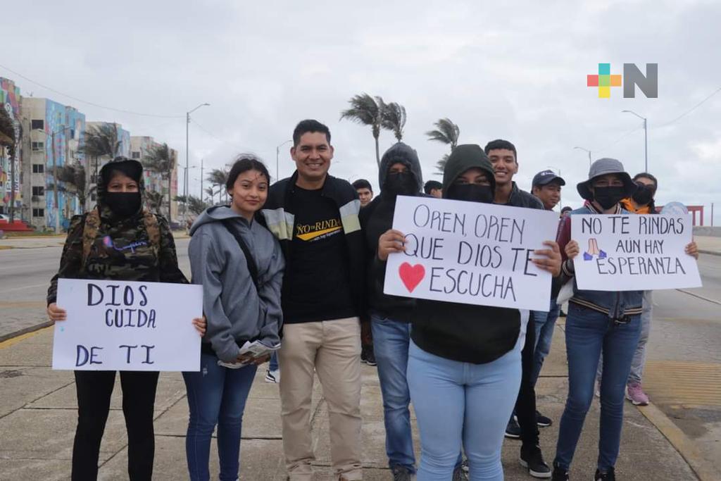Realizan jornada de oración jóvenes del sur de Veracruz
