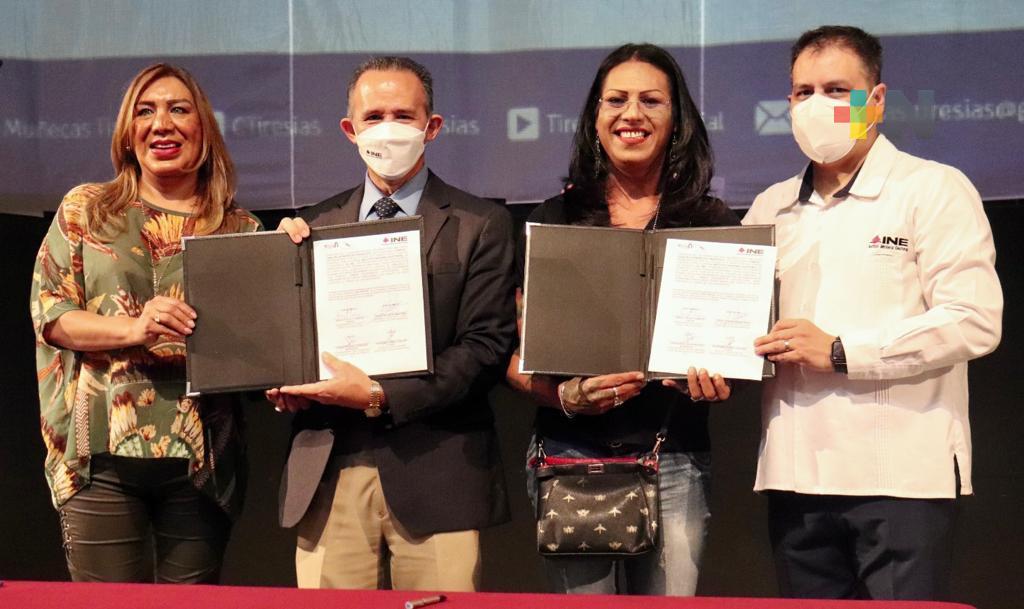INE Veracruz y Casa de las Muñecas Tiresias A.C., firmaron convenio de colaboración