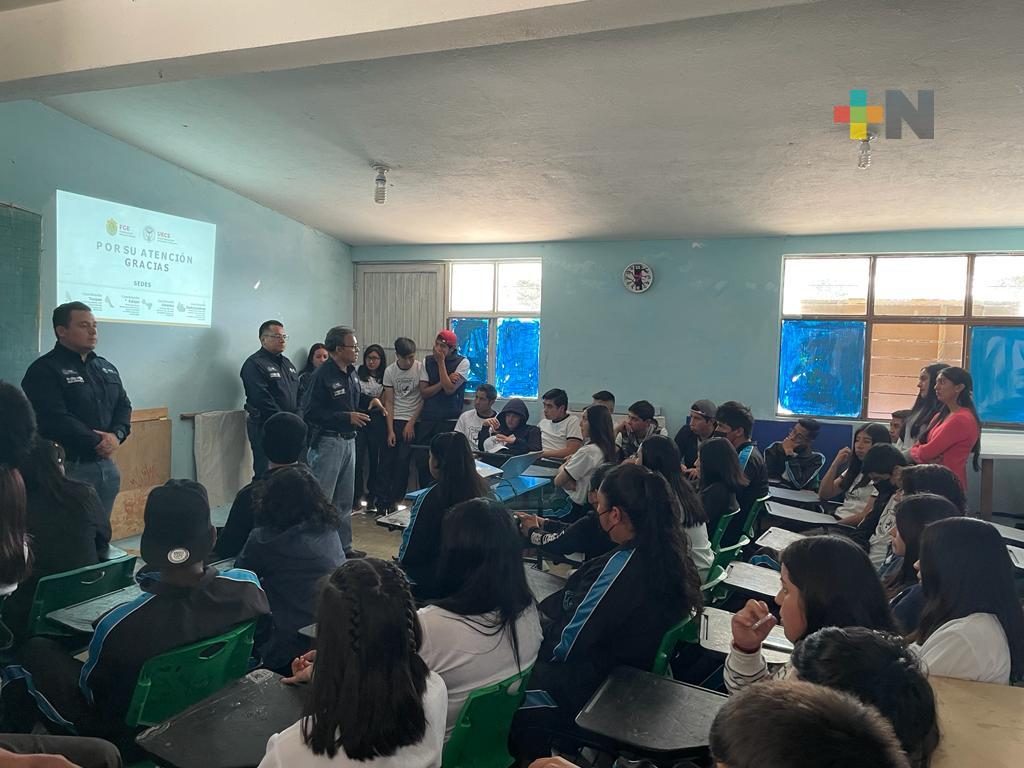 Capacita UECS a estudiantes en delitos de engaño telefónico y extorsión