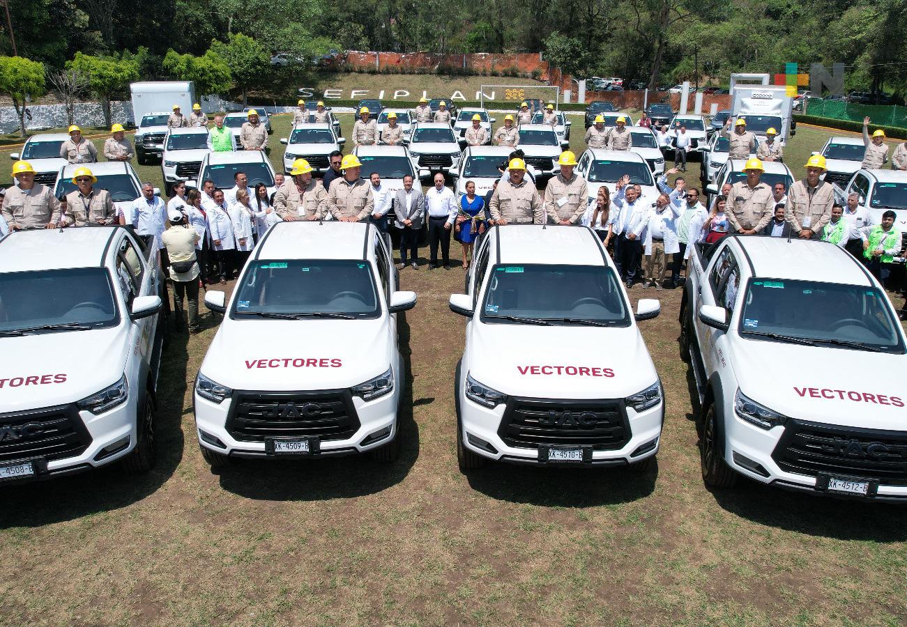Entrega Cuitláhuac García 60 vehículos y herramientas de operación a Sesver por más de 35 mdp