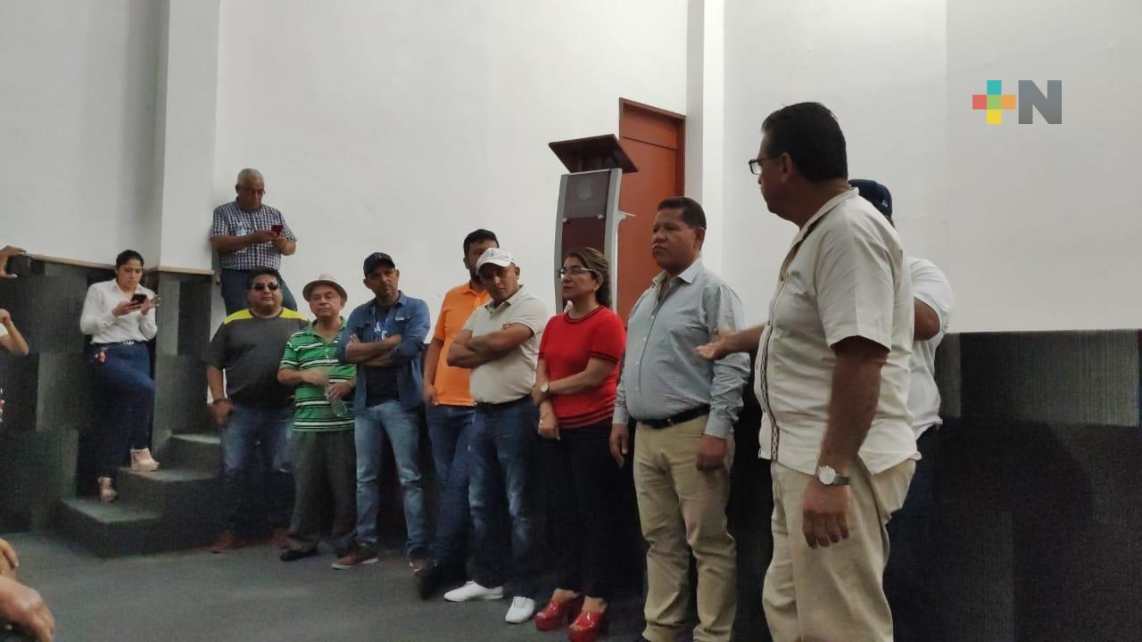 Ciudadanos del municipio de Cuitláhauc esperan resolver irregularidades en detención de vehículos