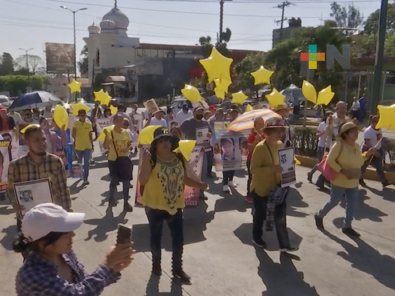 Colectivo Familiares en Búsqueda Xalapa marcha para clamar justicia en un aniversario más de sus desaparecidos