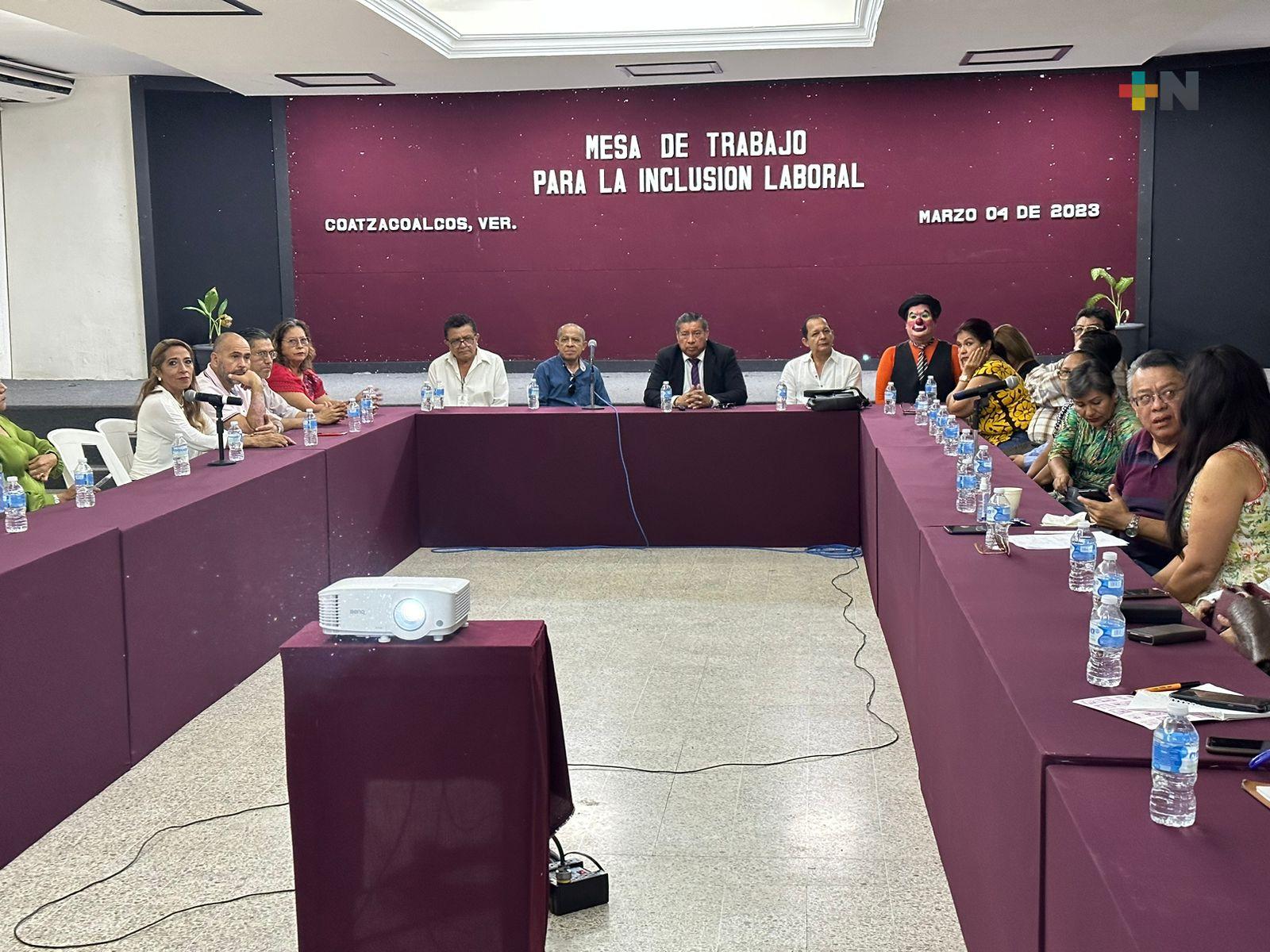 Realizan mesa de trabajo para promover inclusión laboral en Coatza