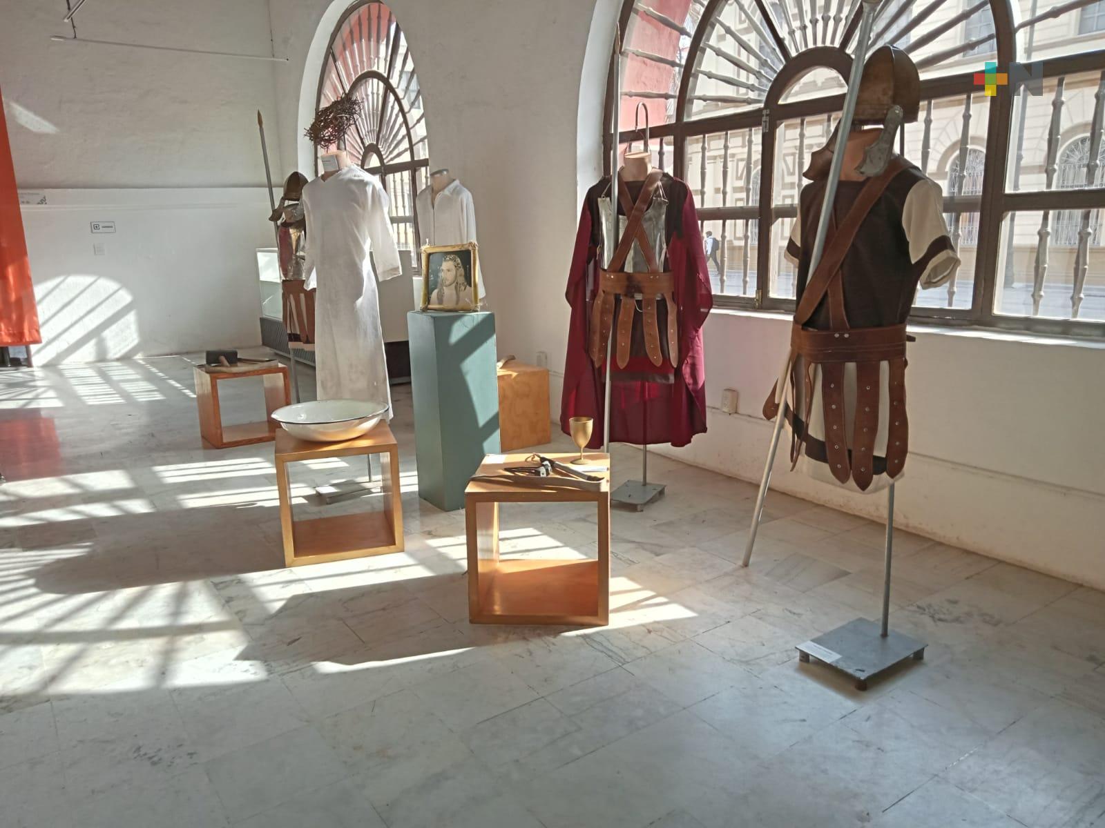 En Atarazanas inauguran la exposición “La pasión de Cristo” celebración tradicional en Tomatlán