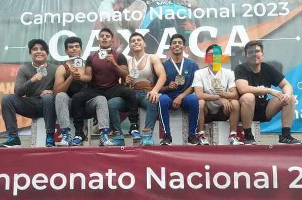 Veracruz destacó en el Campeonato Nacional de Luchas Asociadas