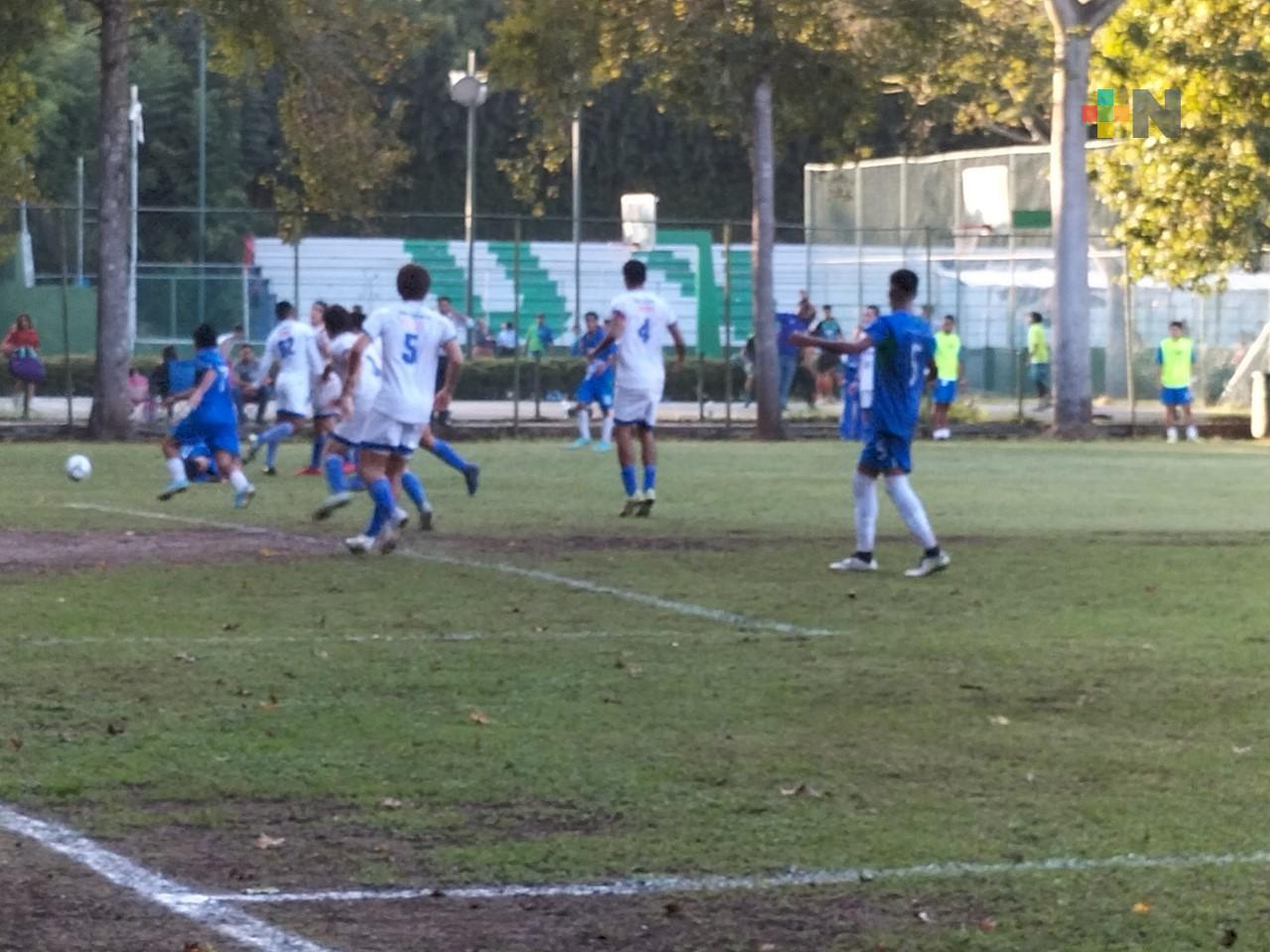 Halcones UV superaron a la UAZ, en futbol universitario