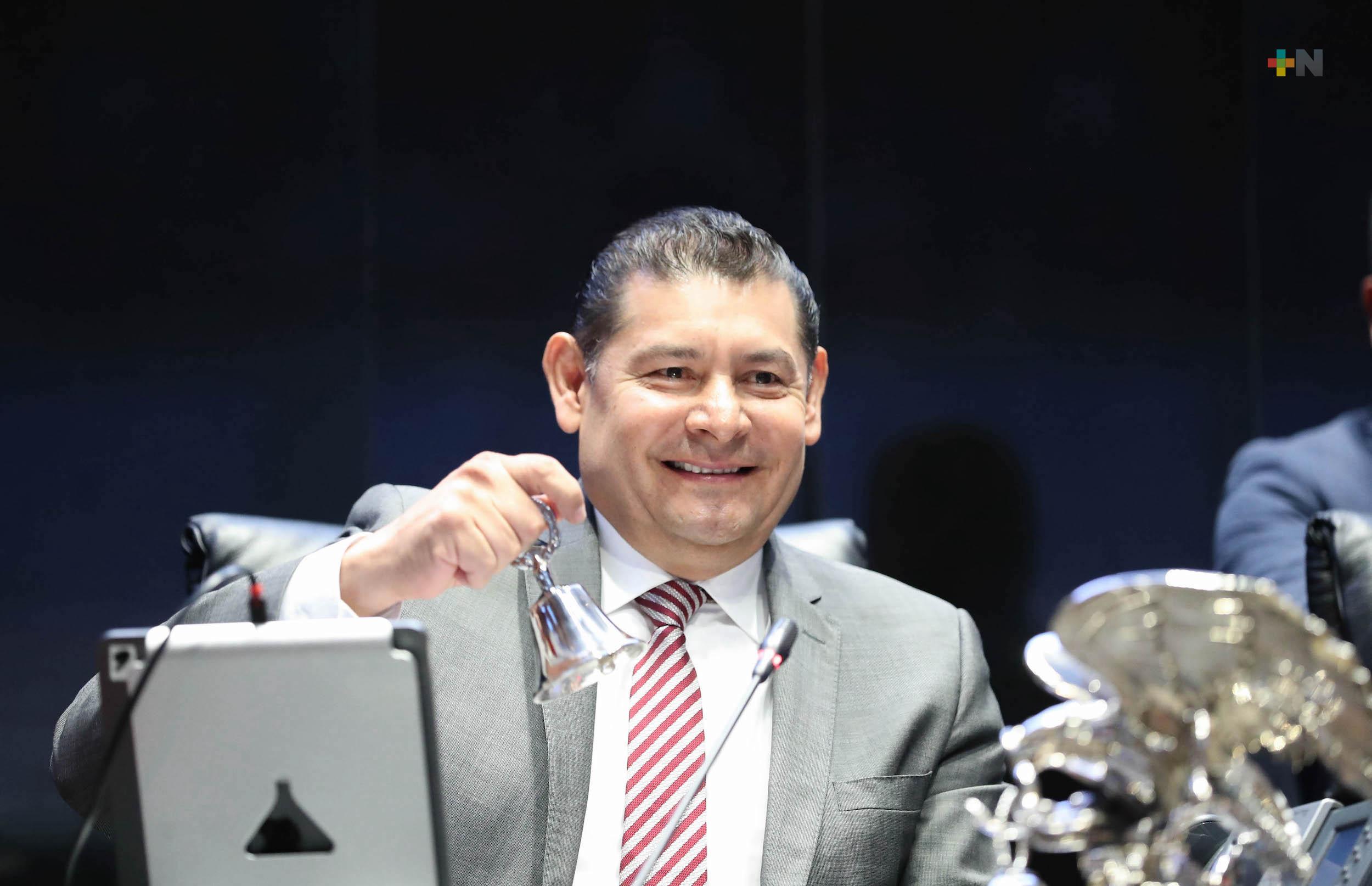 Senado aprueba formato para develación de la inscripción “Benito Juárez, Benemérito de las Américas»