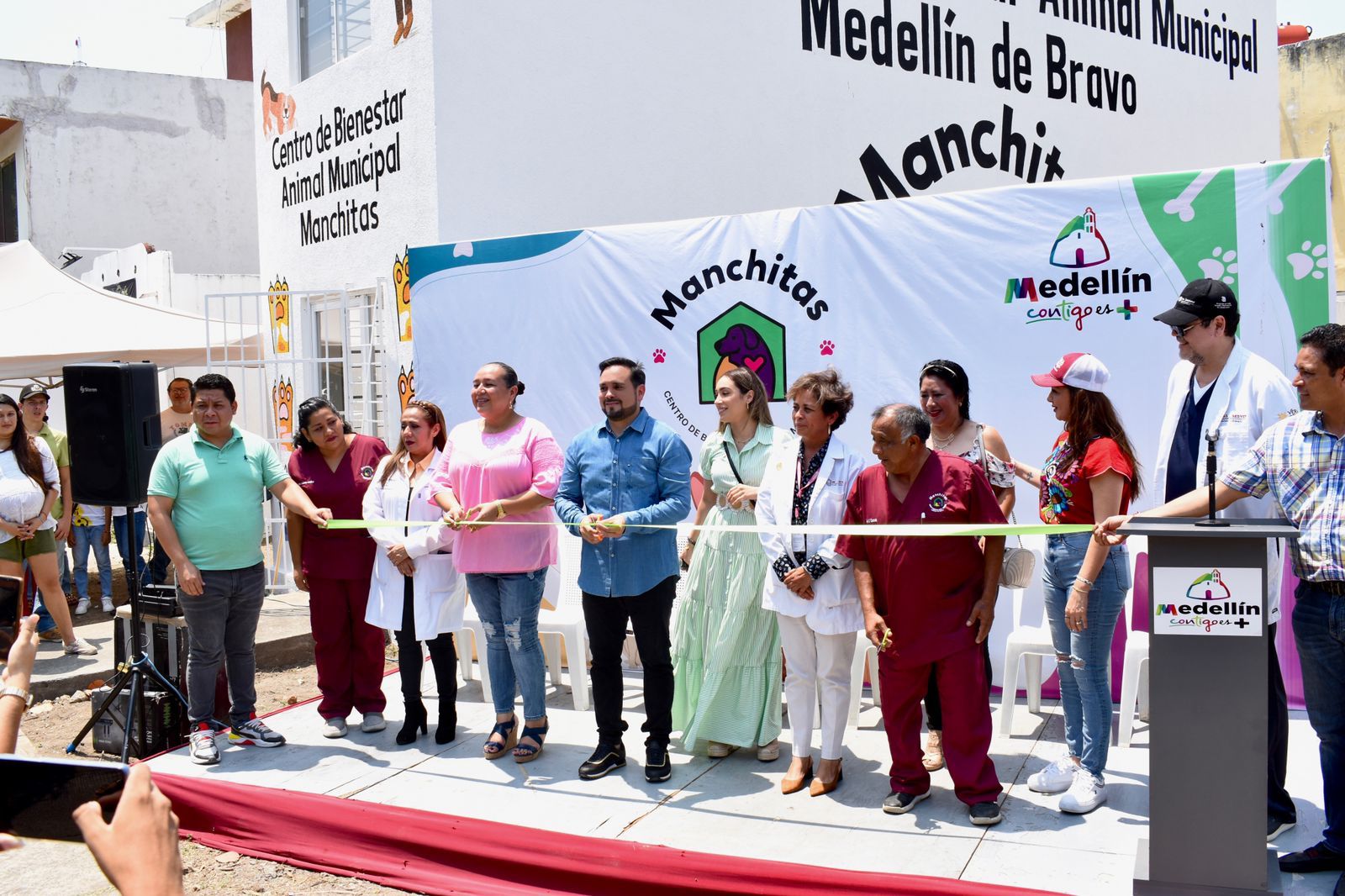 Inaugura Marcos Isleño primer Centro de Bienestar Animal de Medellín