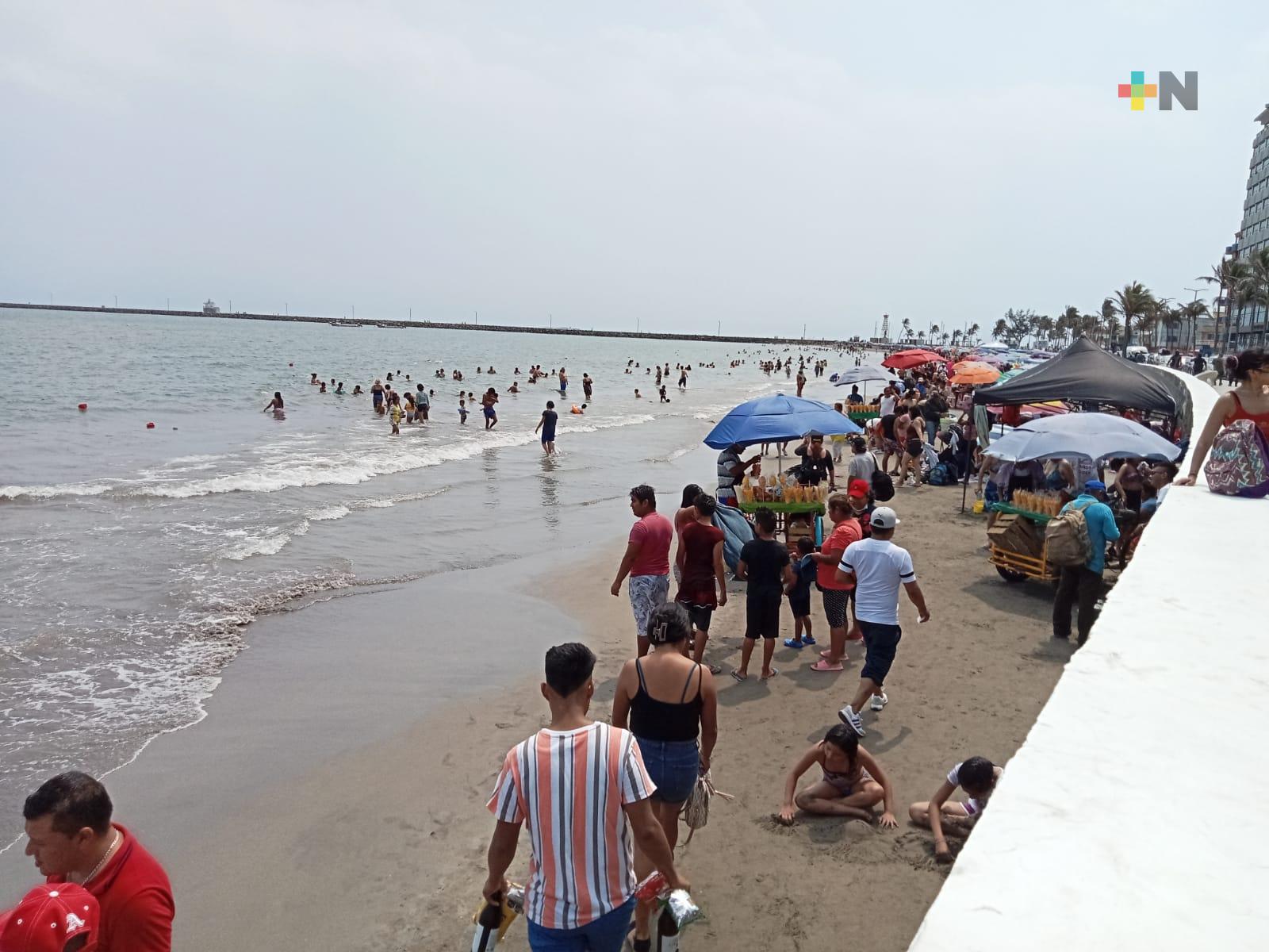 Notable afluencia de turismo en playas de Veracruz-Boca del Río