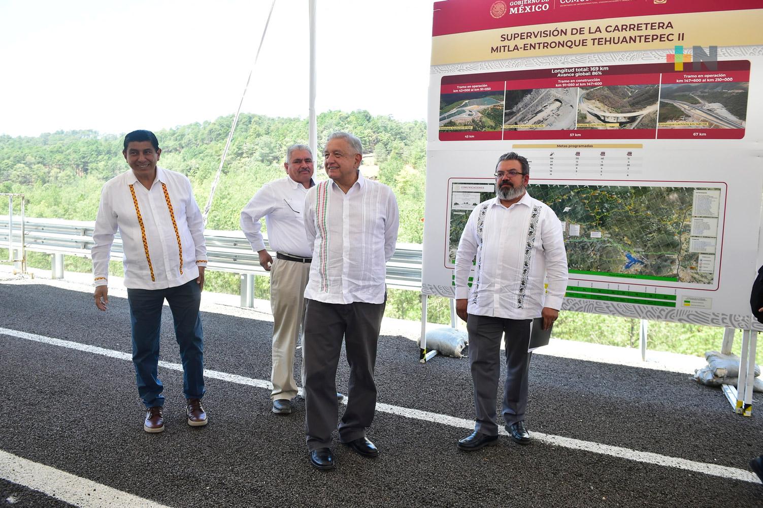 Presidente supervisa autopista de Oaxaca al Istmo de Tehuantepec