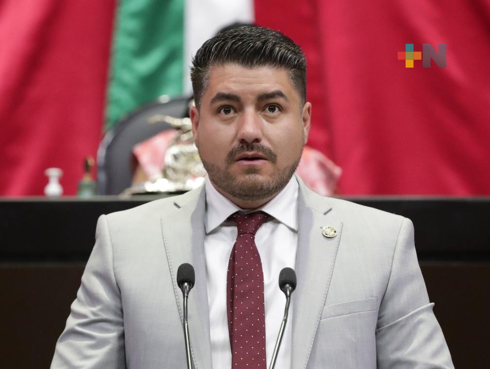 Impulsa diputado iniciativa para prevenir y controlar la contaminación visual
