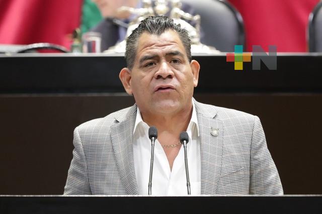 Pide diputado que centros comerciales cuenten con bebederos de agua