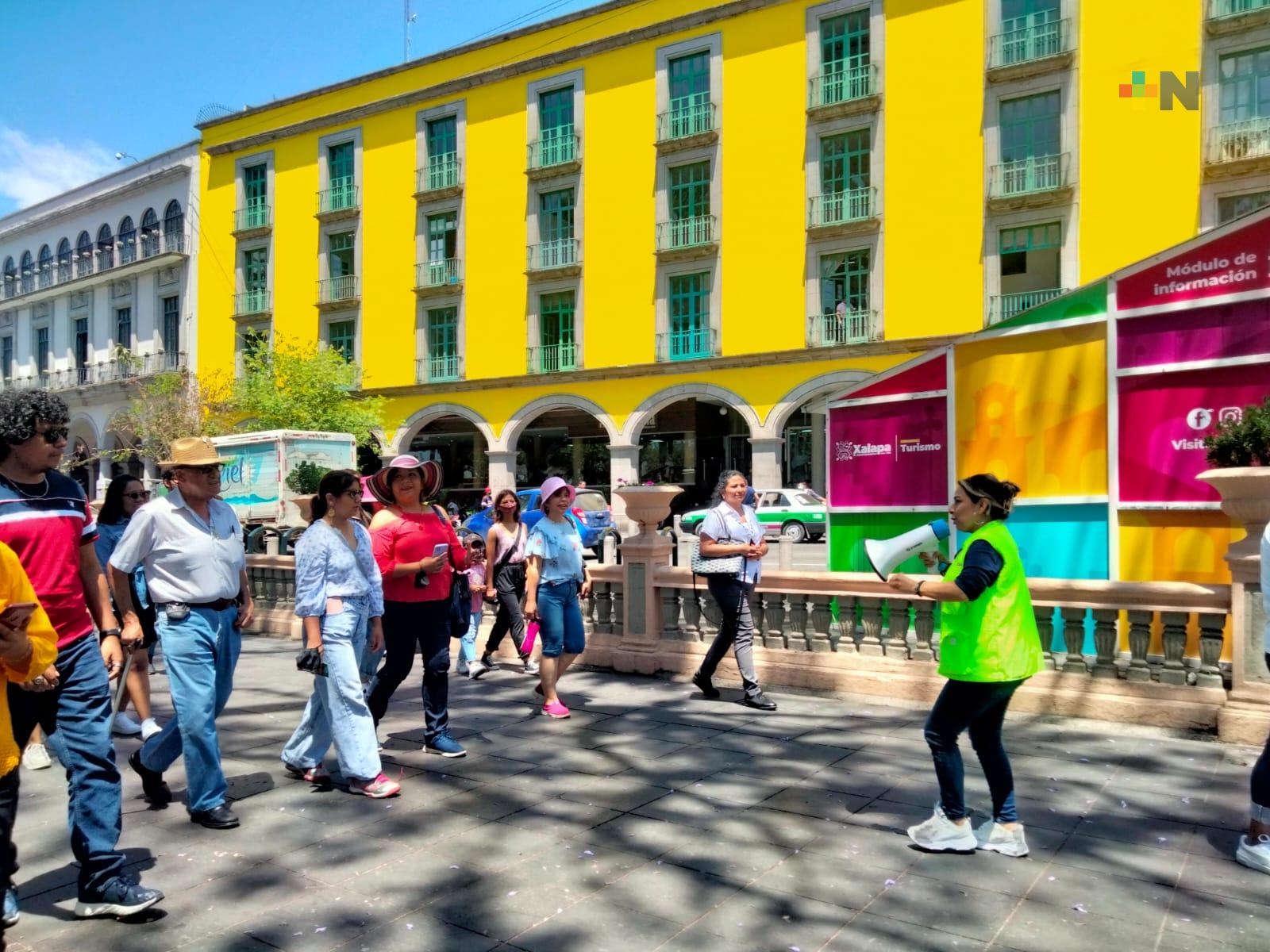 En Xalapa reciben a turistas con recorridos guiados