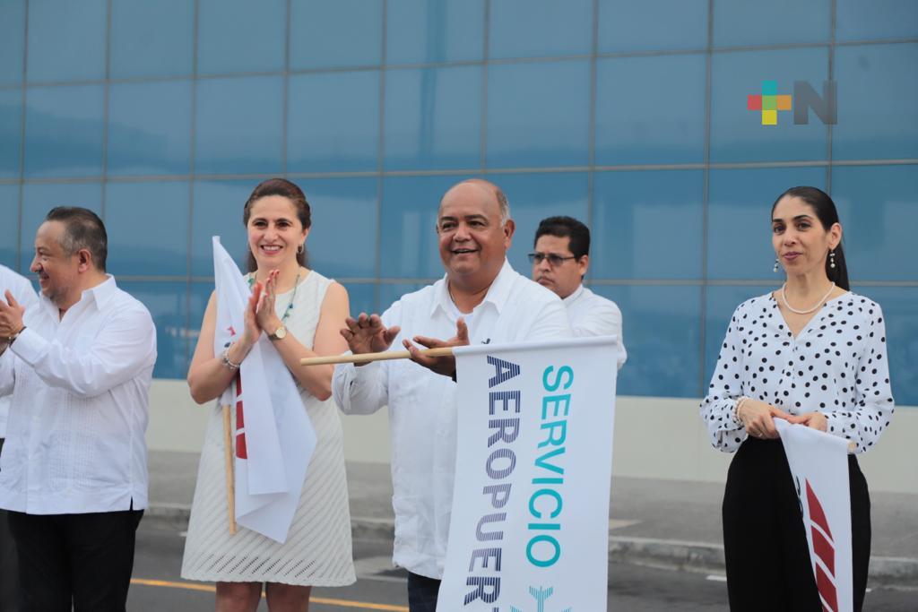 Preside Eric Cisneros renovación del parque vehicular de Taxis ADO Aeropuerto