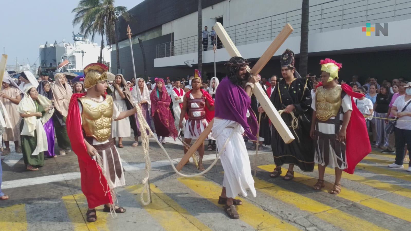 Representación teatral de Viacrucis en Boca del Río