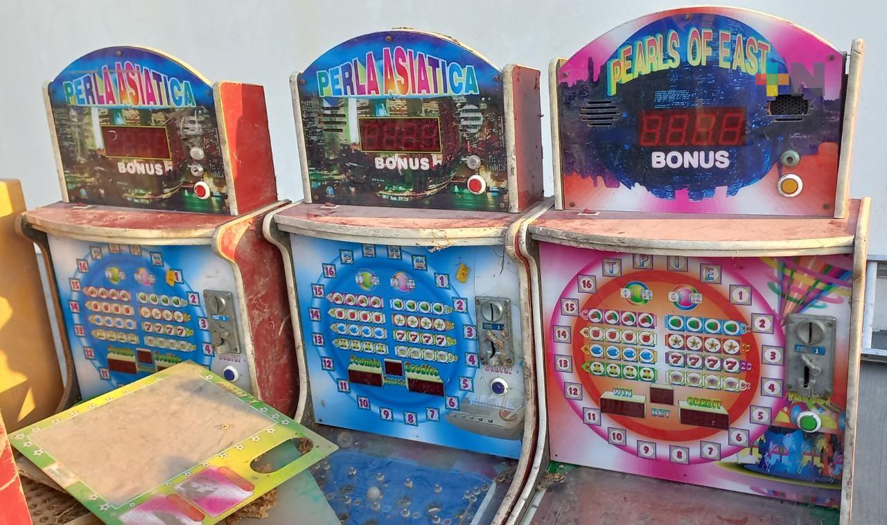 FGR y el Indep destruyen máquinas tragamonedas decomisadas en Veracruz