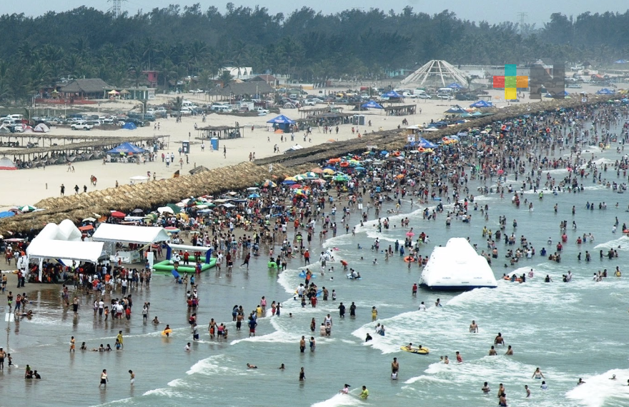 Tuxpan recibió a miles de turistas en Semana Santa