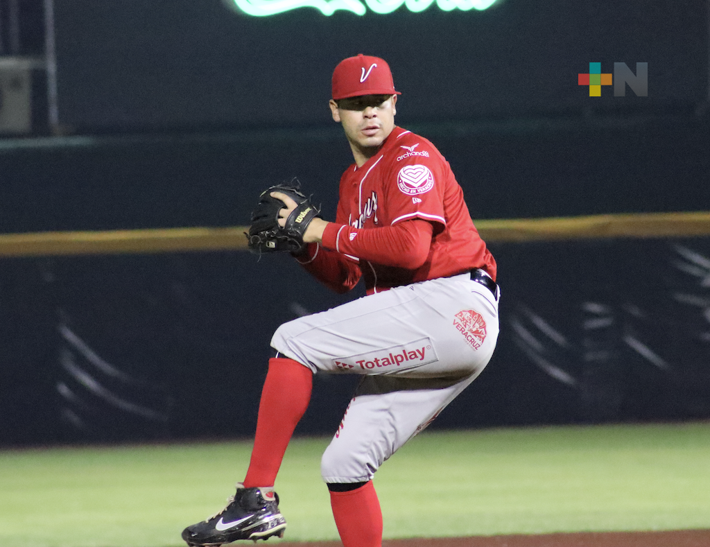 El Águila vence por 6-1 a Campeche y toma ventaja en la serie