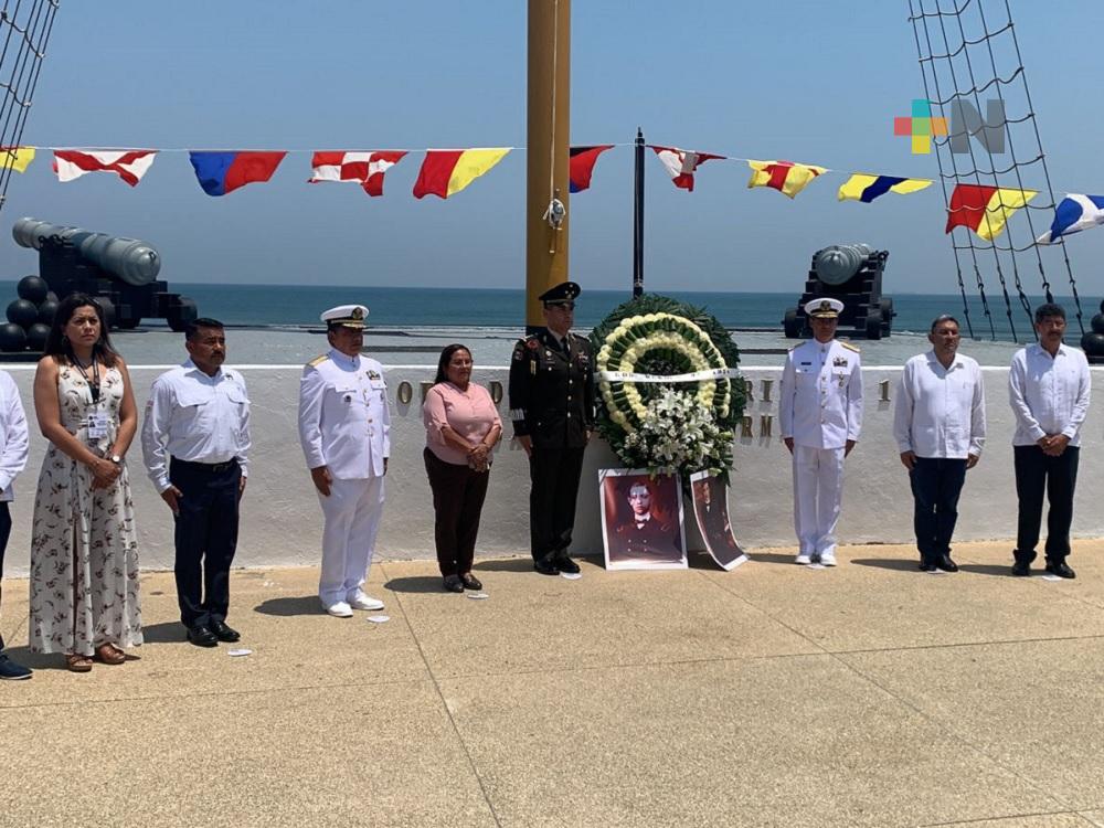 Conmemoran aniversario de la Gesta Heroica de la Defensa del Puerto de Veracruz en Coatza