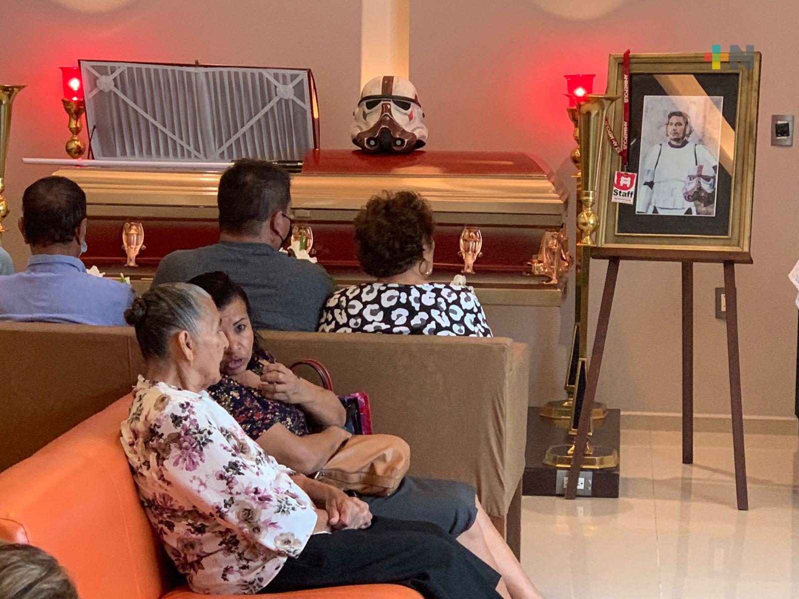 Despiden a conocido fanático del anime y de la cultura cinematográfica y digital