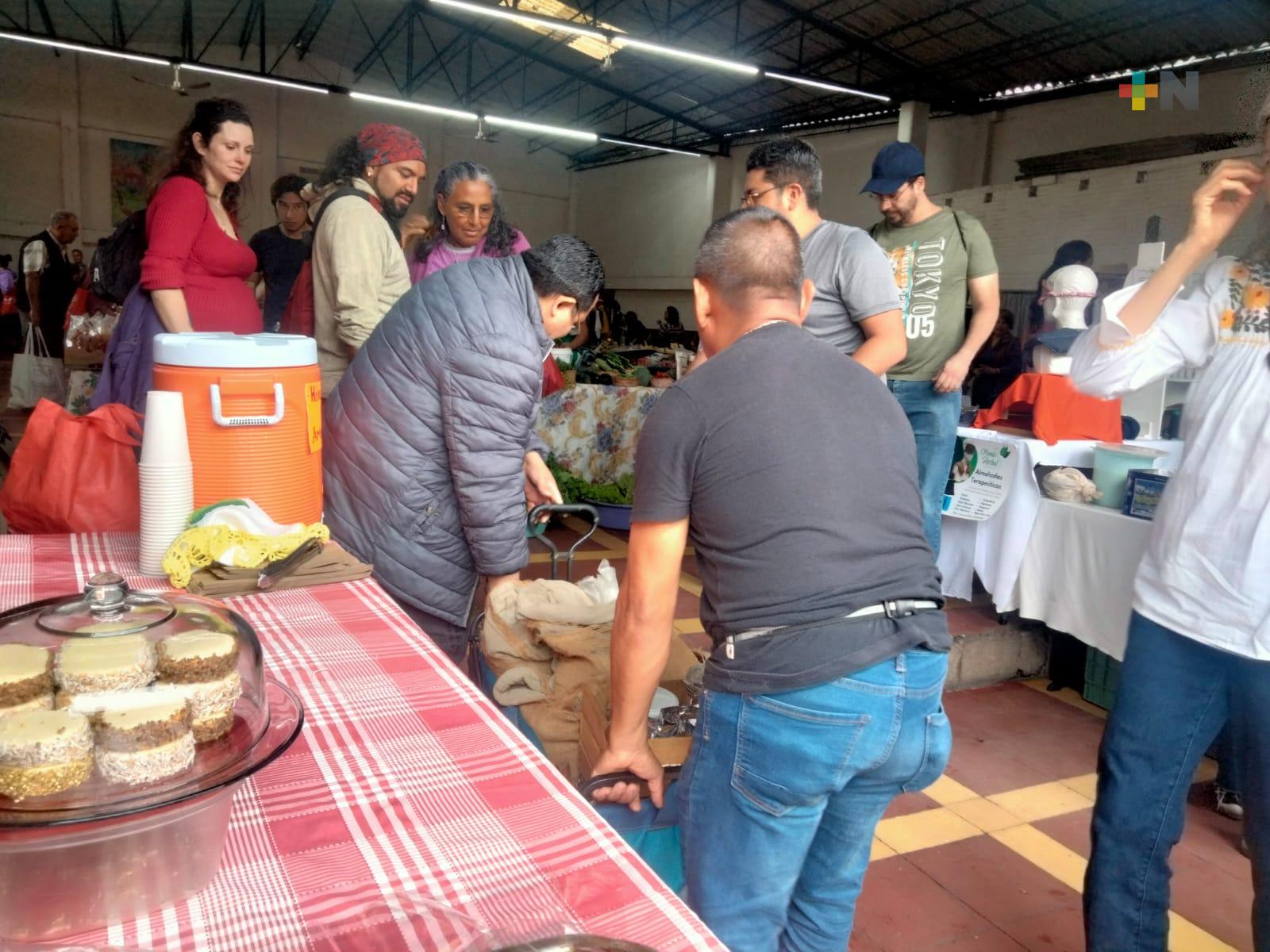 Mercado Coátl de Coatepec, opción interesante de alimentos veganos