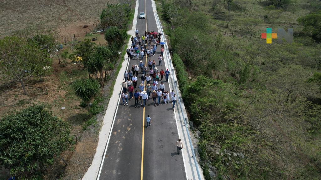 Asiste Eric Cisneros a reinauguración del tramo carretero que conecta seis municipios