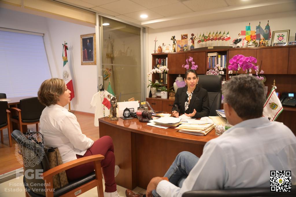 Se reúne la fiscal general con alcaldesa de Tamiahua