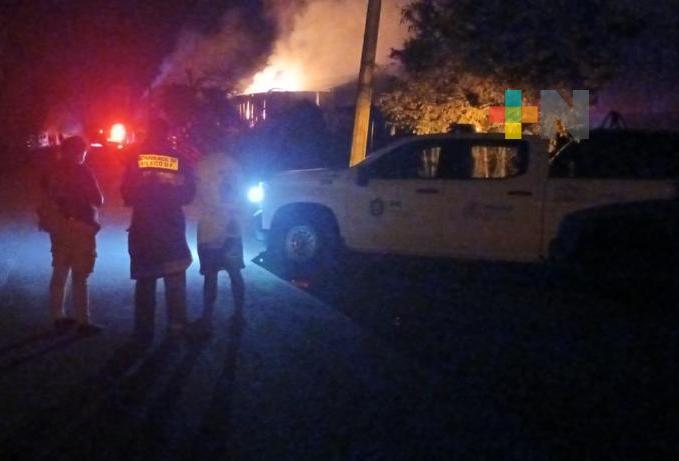 Atiende SPC incendio en el municipio de Alvarado