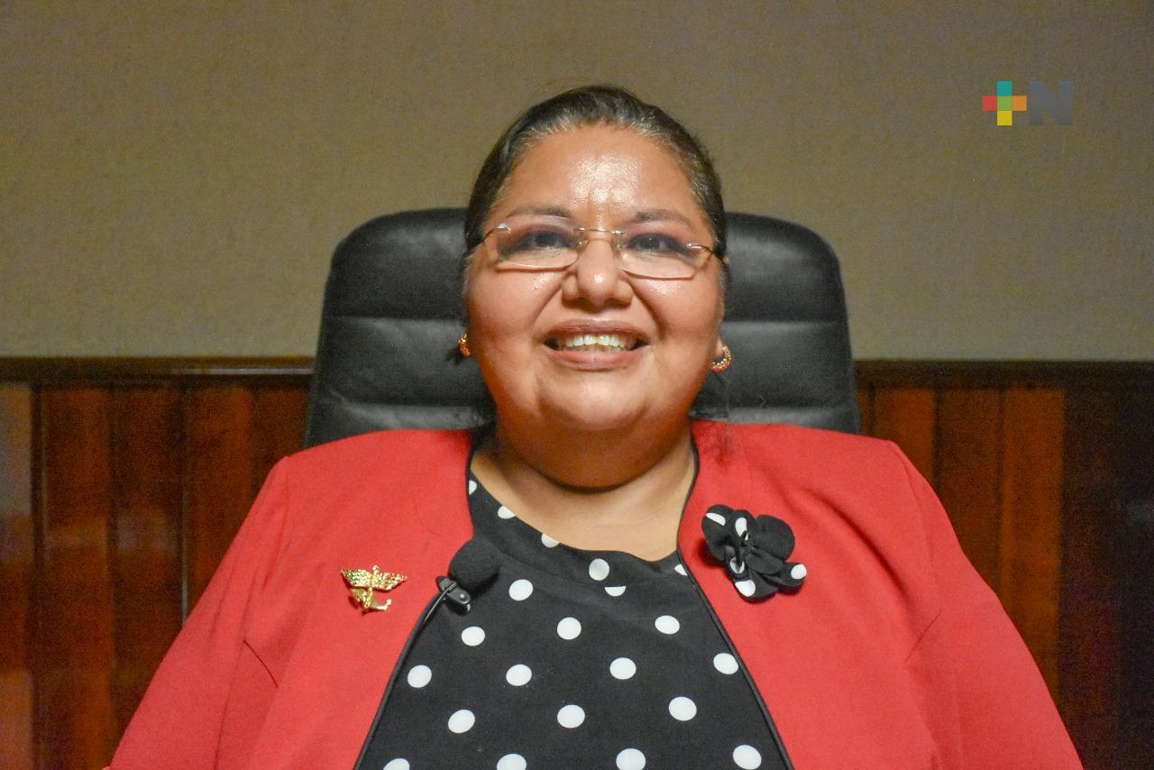 Desaniman a emprendedoras de Coatza el pago de servicios e impuestos