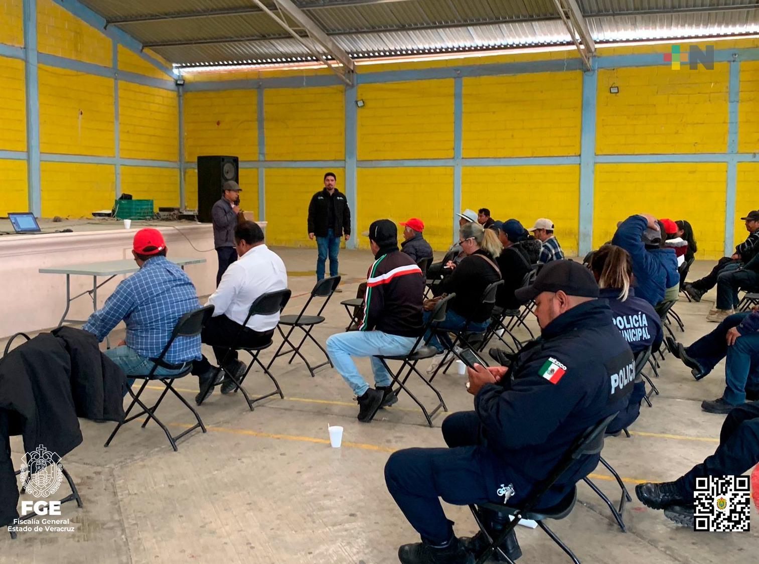 UECS capacita a personal administrativo, agentes municipales y comerciantes