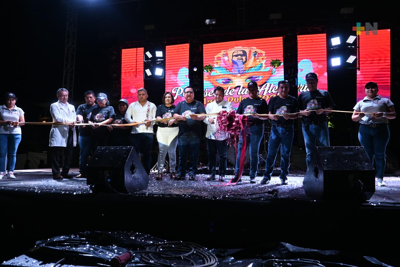 Inician fiestas del Paseo de la Alegría en Agua Dulce