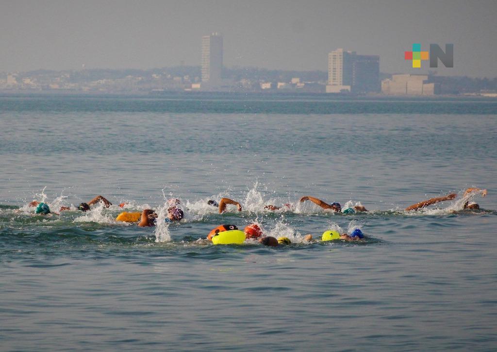 Realiza práctica selección veracruzana de Aguas Abiertas