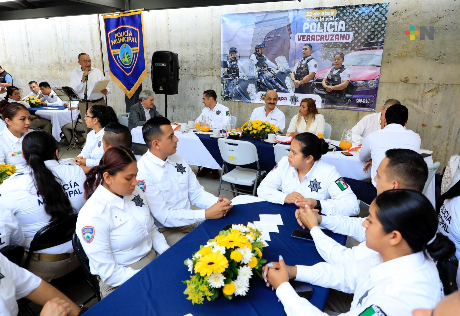 Ayuntamiento reconoce labor de la Policía municipal