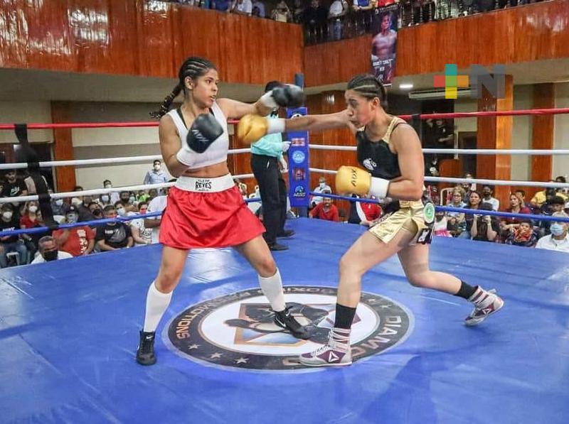 Reaparecerá Litzy Adilene en función boxística en el puerto