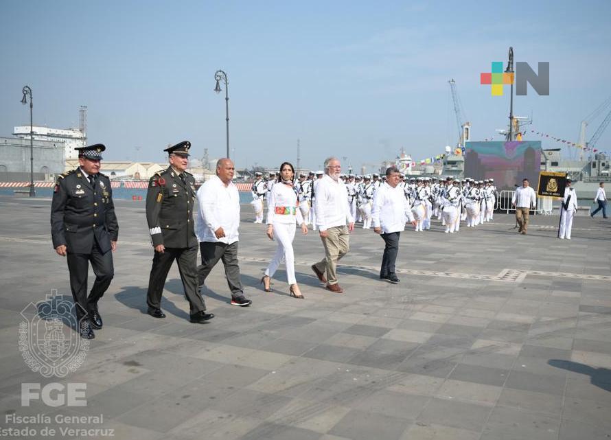 Fiscal general asiste a conmemoración de la Gesta Heroica de la Defensa del Puerto