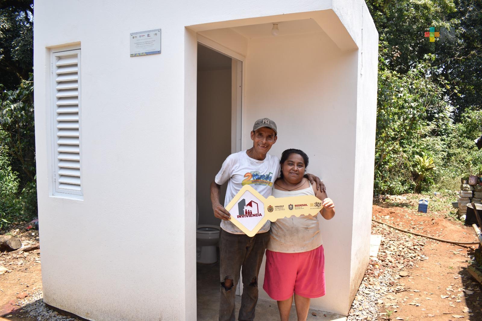 Familias con discapacidad y escasos recursos cuentan ahora con baños dignos
