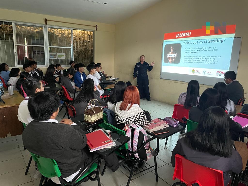 Capacita UECS a alumnos en prevención de los delitos de engaño telefónico, ciberbullying y extorsión en sus diversas modalidades