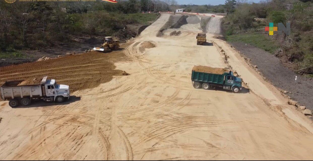 Avanza en tiempo y forma libramiento de Sayula de Alemán