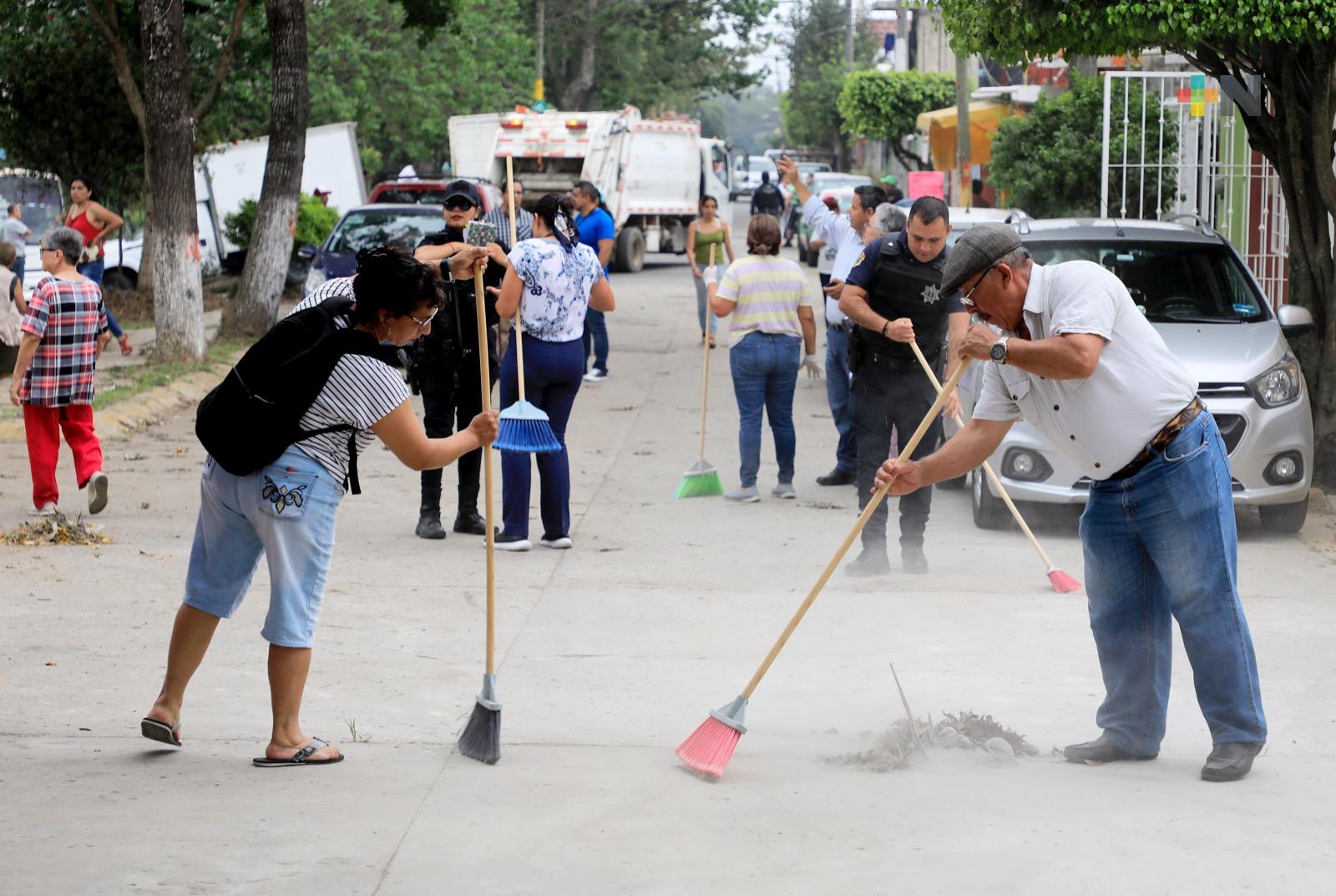 Van 40 jornadas de «Mi calle limpia» en Xalapa