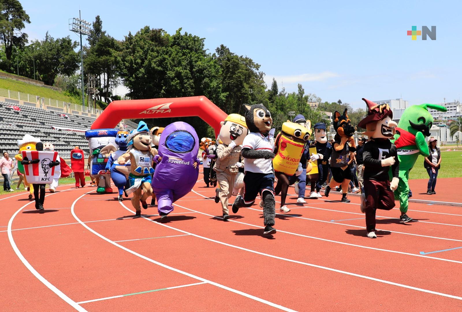 Exitosa Carrera de Botargas se realiza en el estadio Xalapeño