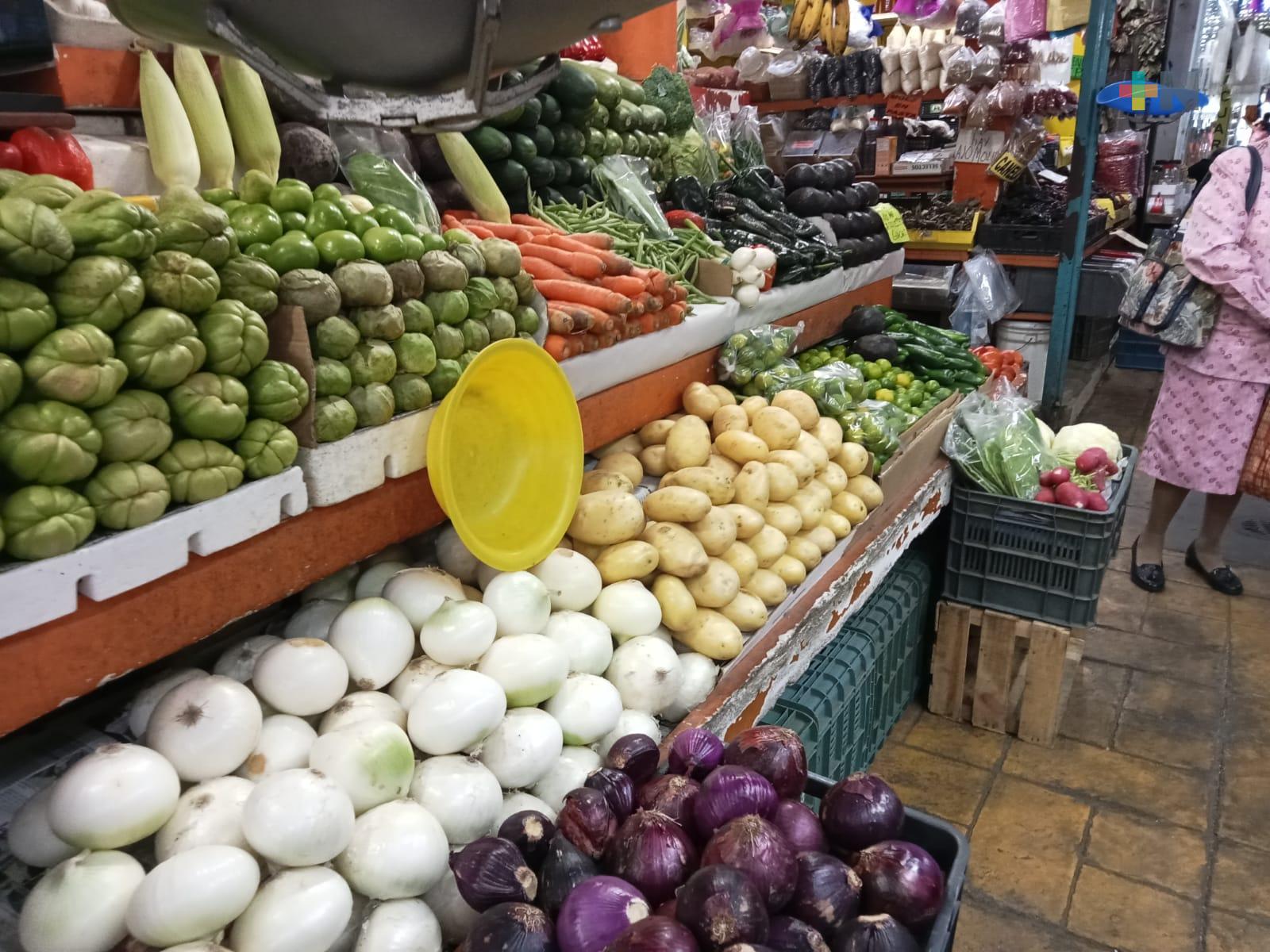 Tomate y la cebolla registran baja en precios; limón sube