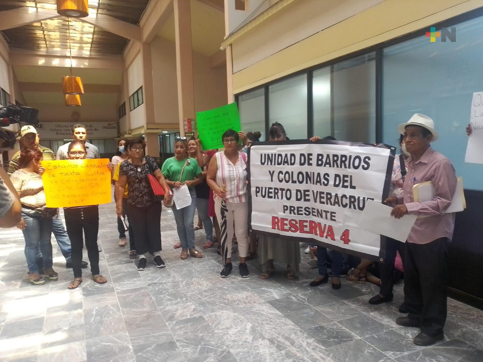 Piden a Invivienda regularizar lotes de Reserva 4 del municipio de Veracruz