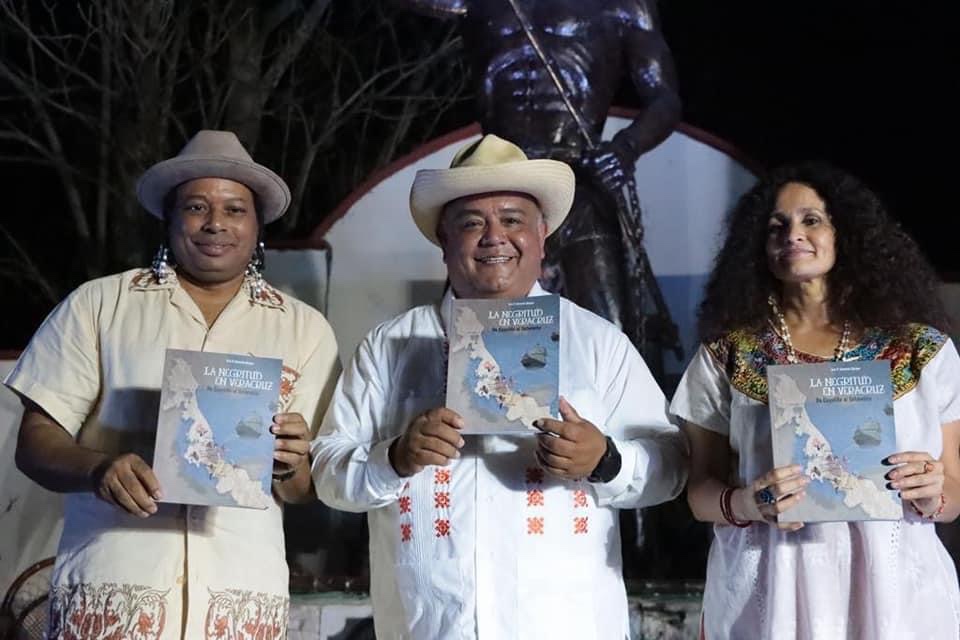 Libro “La Negritud en Veracruz”, de Coyolillo al Sotavento reinvindica a los afrodescendientes en Veracruz: Eric Cisneros