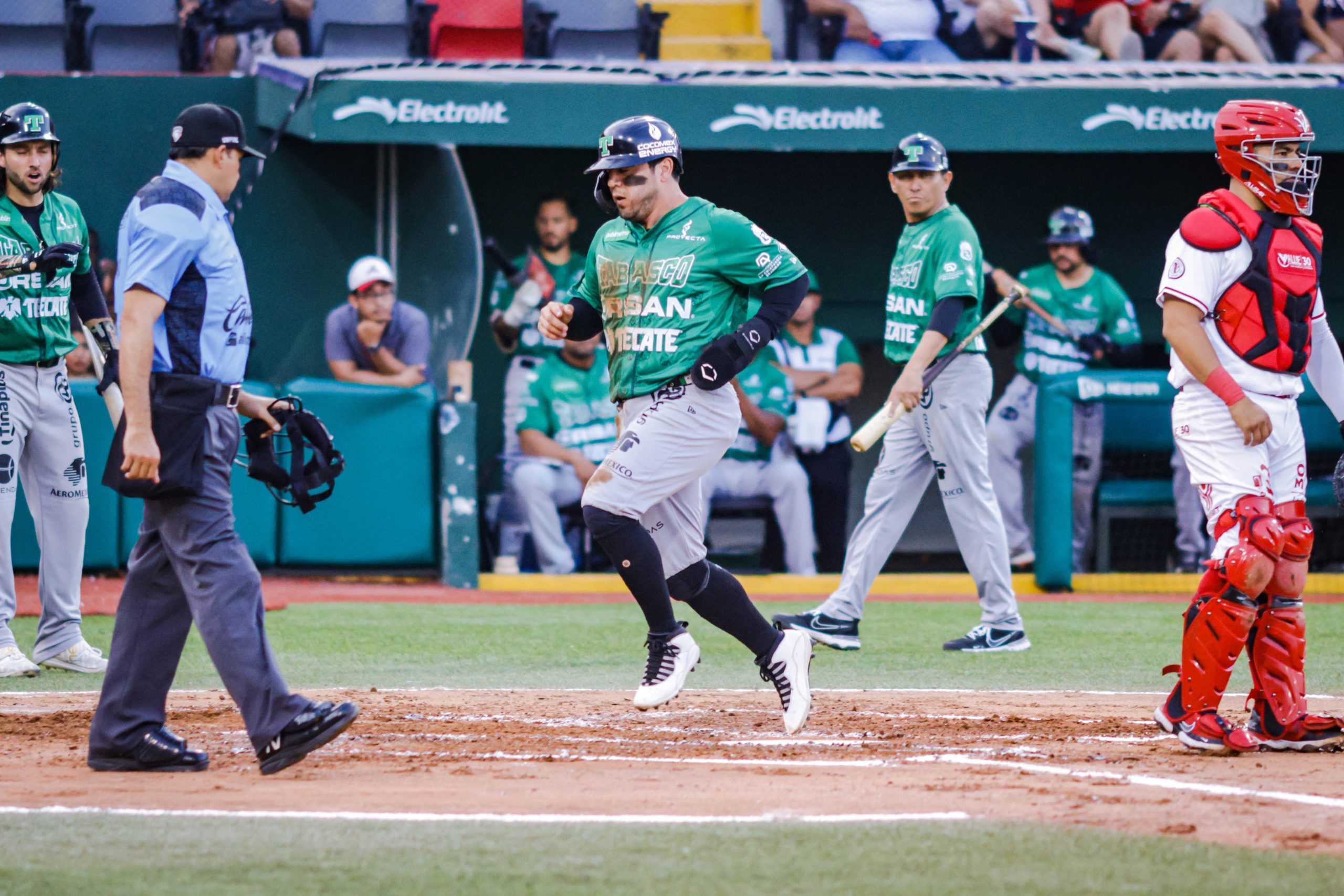Olmecas gana por 3-2 y arrebata la serie a El Águila