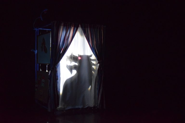 Presenta GACX la obra Cómo ser valiente sin matar dragones, de Camila Palomec